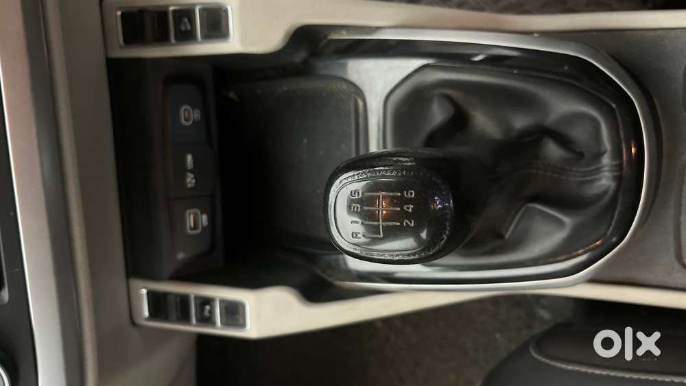 Kia Carens 1.4 Prestige 7 Str, 2022, Petrol