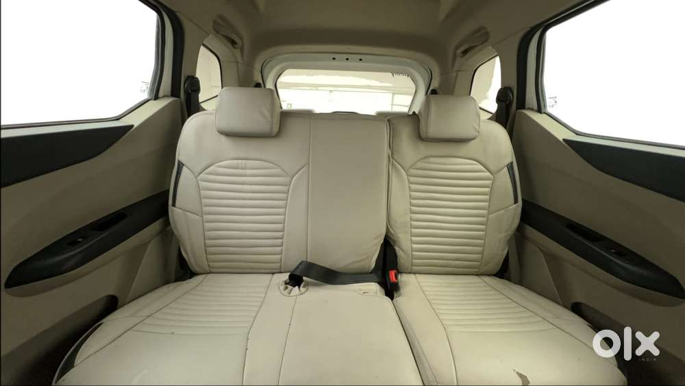 Renault Triber Rxl, 2022, Petrol