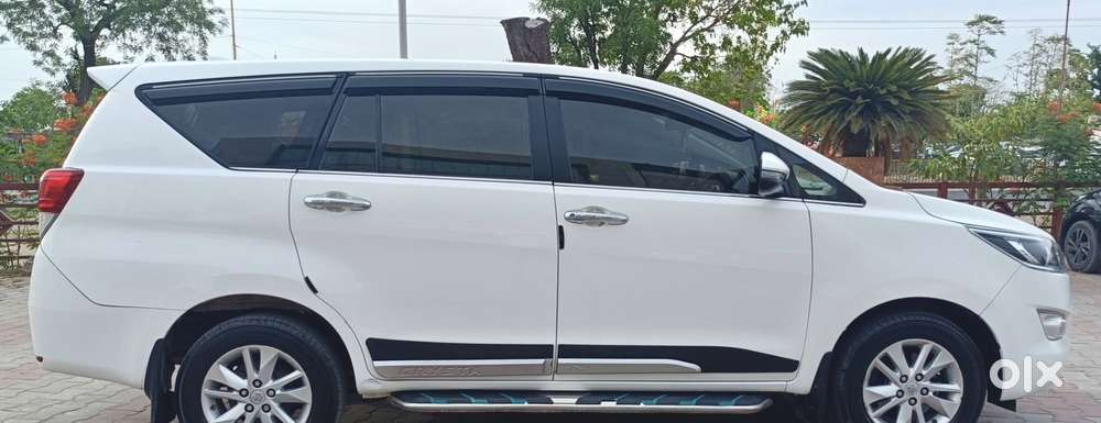Toyota Innova Crysta 2.4 V 8 Str, 2020, Diesel