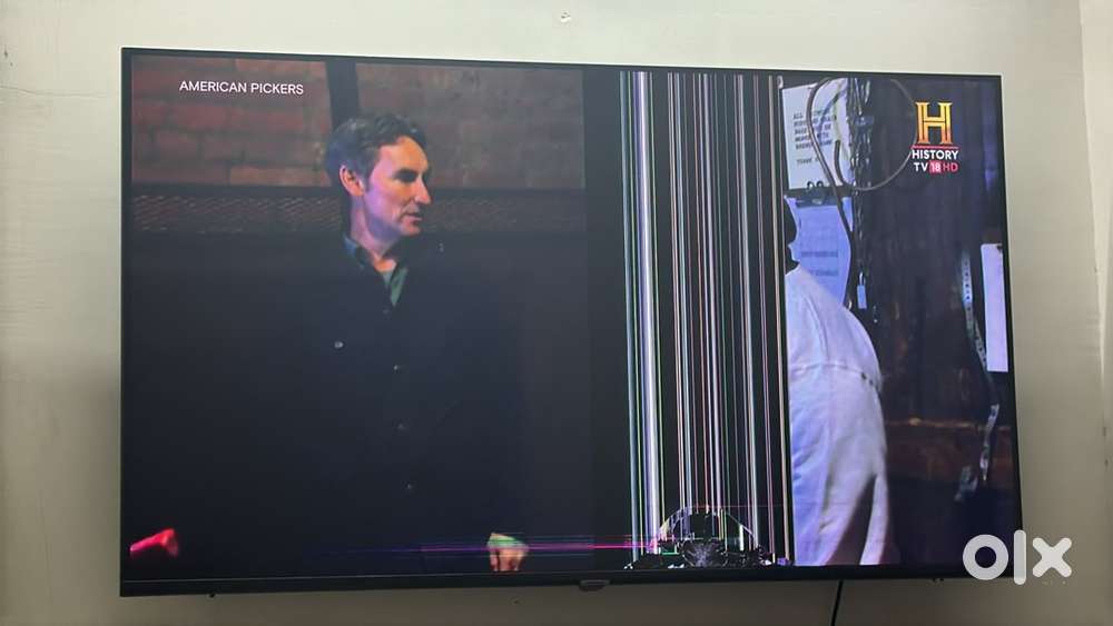 Samsung 55&rdquo; 4K Smart LED TV AU7600 &ndash; Broken Screen &ndash; Fully Working