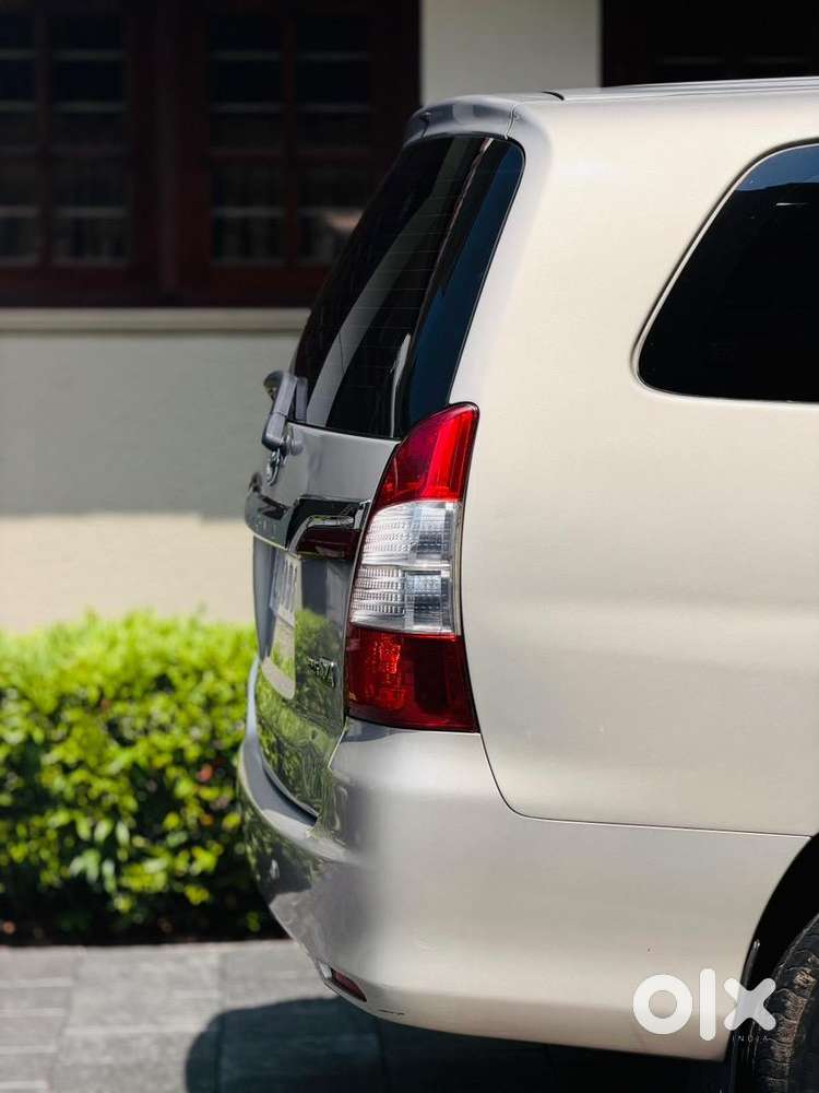 Toyota Innova 2013 Diesel Well Maintained