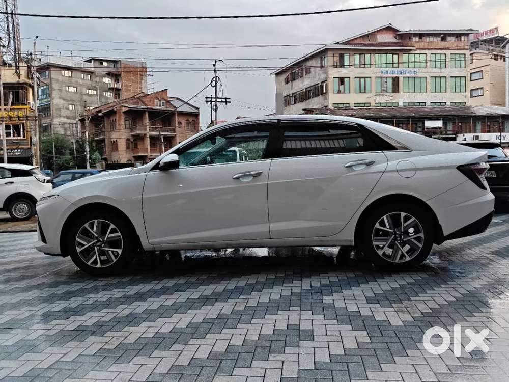 Hyundai Verna 1.5 Mpi Mt Sx (o), 2023, Petrol