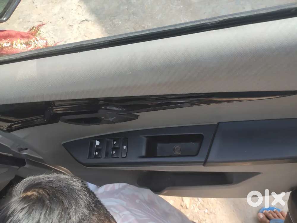 Mahindra Kuv100 Nxt 2017 K8 Top Model