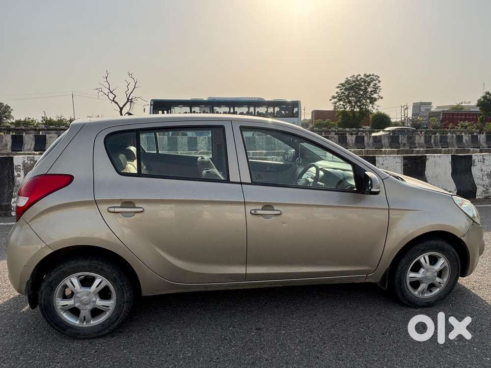 Hyundai I20 Sportz 2011