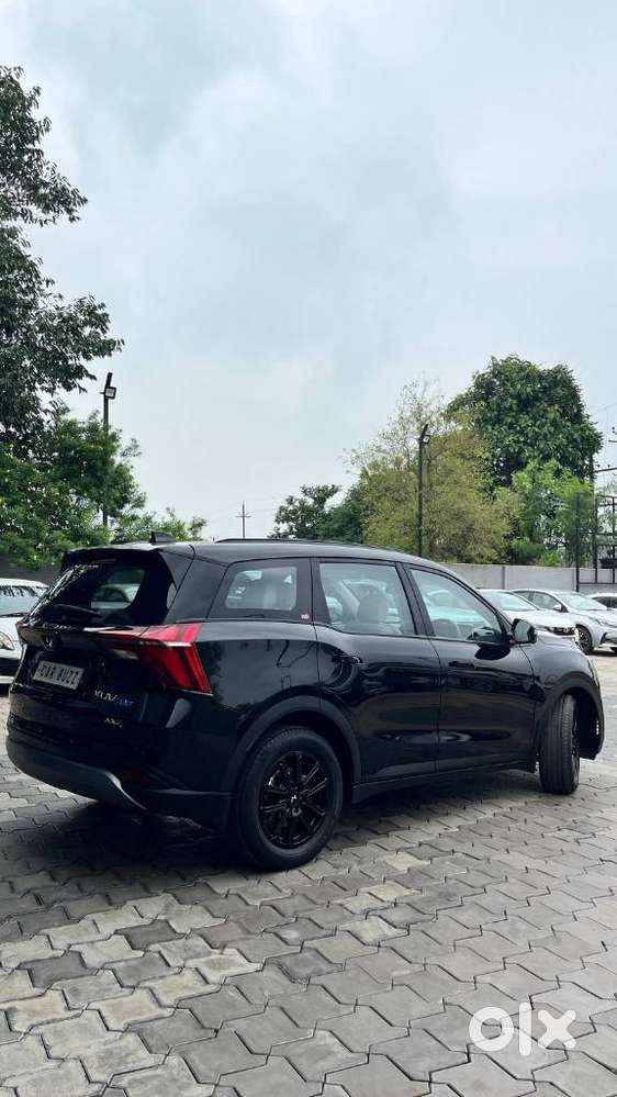 Mahindra Xuv700 2.0 Ax 7 Petrol At Luxury Pack Str, 2024, Petrol