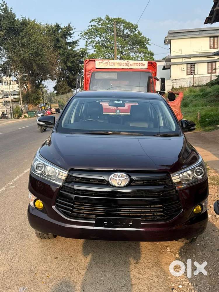 Toyota Innova Crysta 2017 Diesel Well Maintained