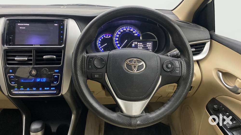 Toyota Yaris G Cvt, 2018, Petrol