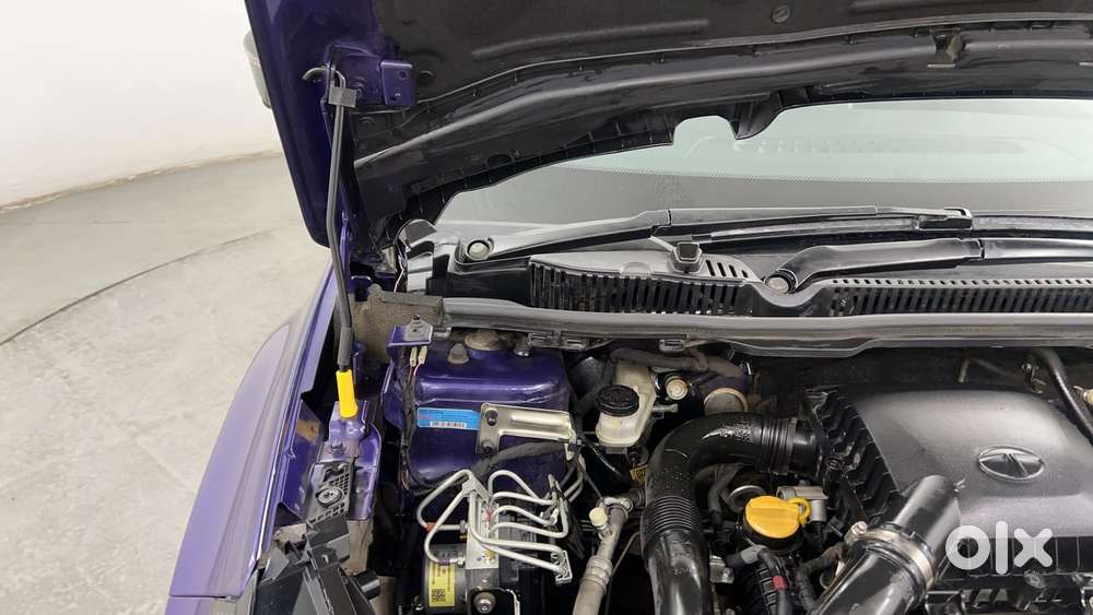 Tata Nexon Fearless Plus S Purple 1.2 Revotron Petrol 7dca Dual Tone..