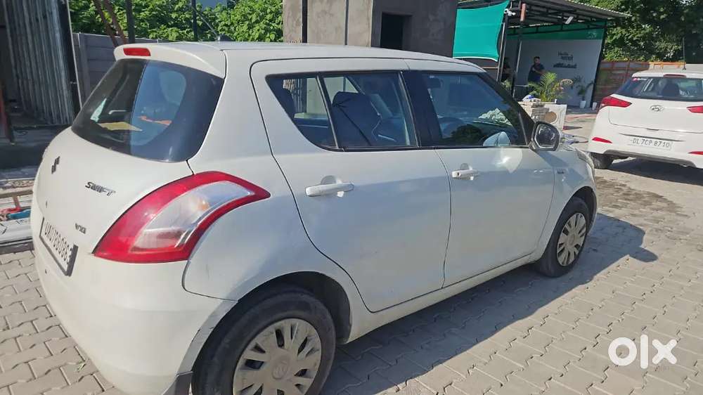 Maruti Suzuki Swift 2013 Manual Petrol