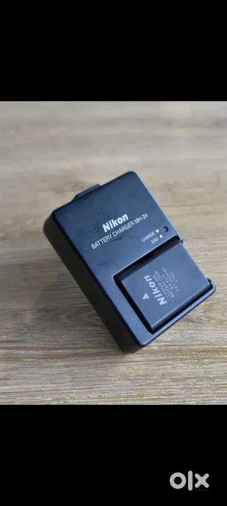 Nikon camera charger and battery