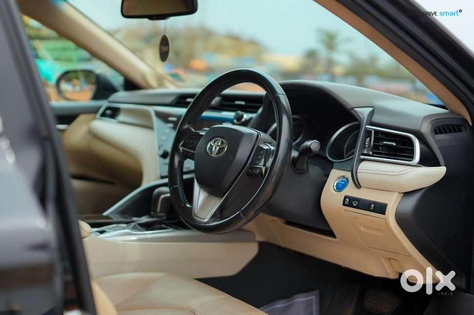 Toyota Camry, 2019, Petrol