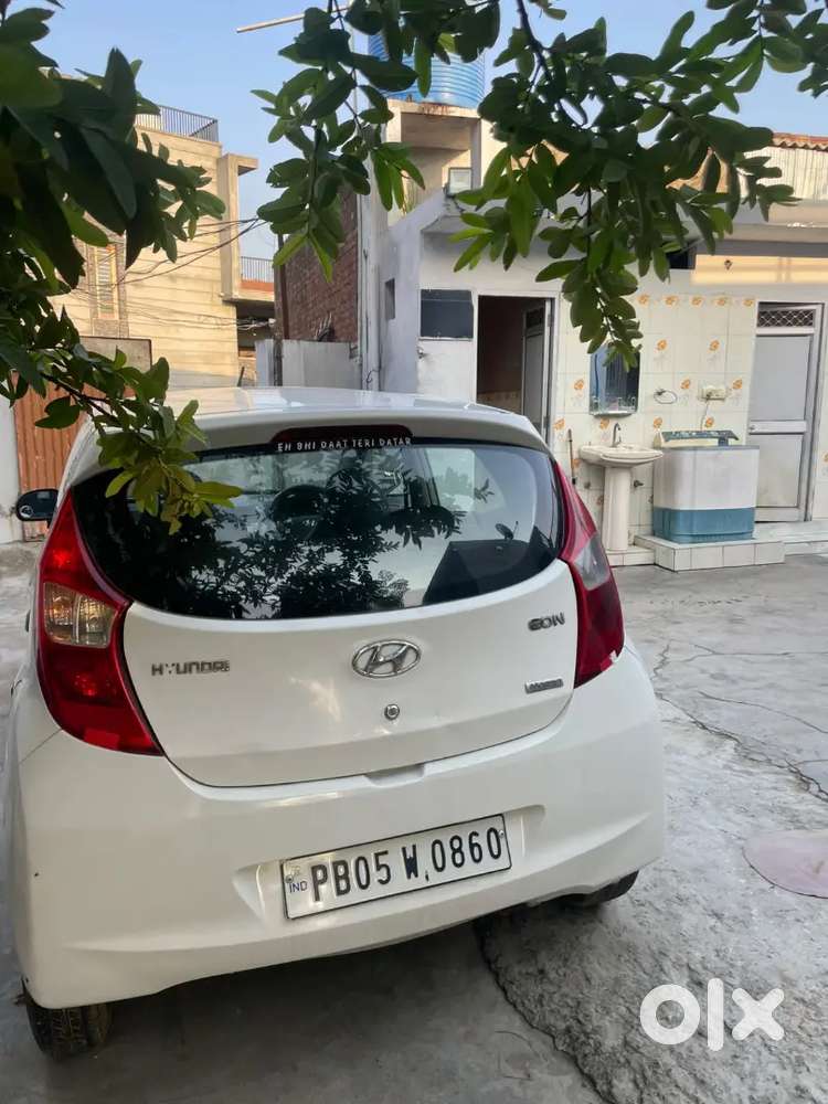 Hyundai Eon Magna + 2012