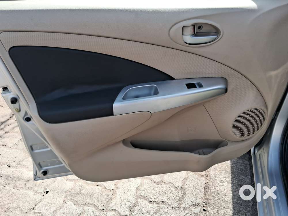 Toyota Etios 1.5 V, 2017, Petrol