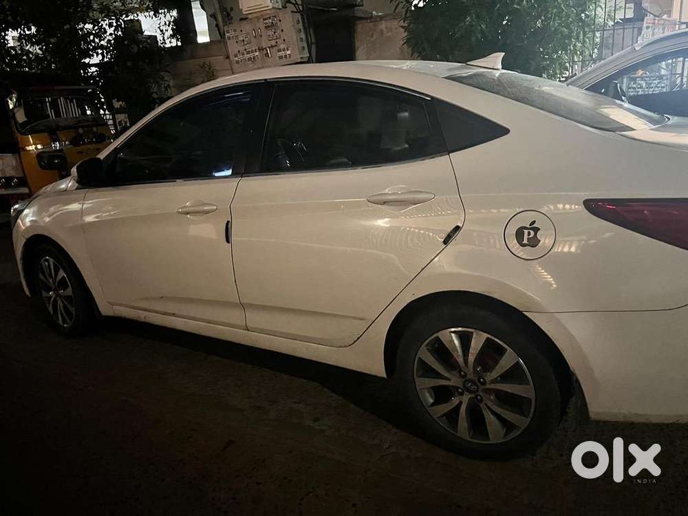 Hyundai Fluidic Verna 2017