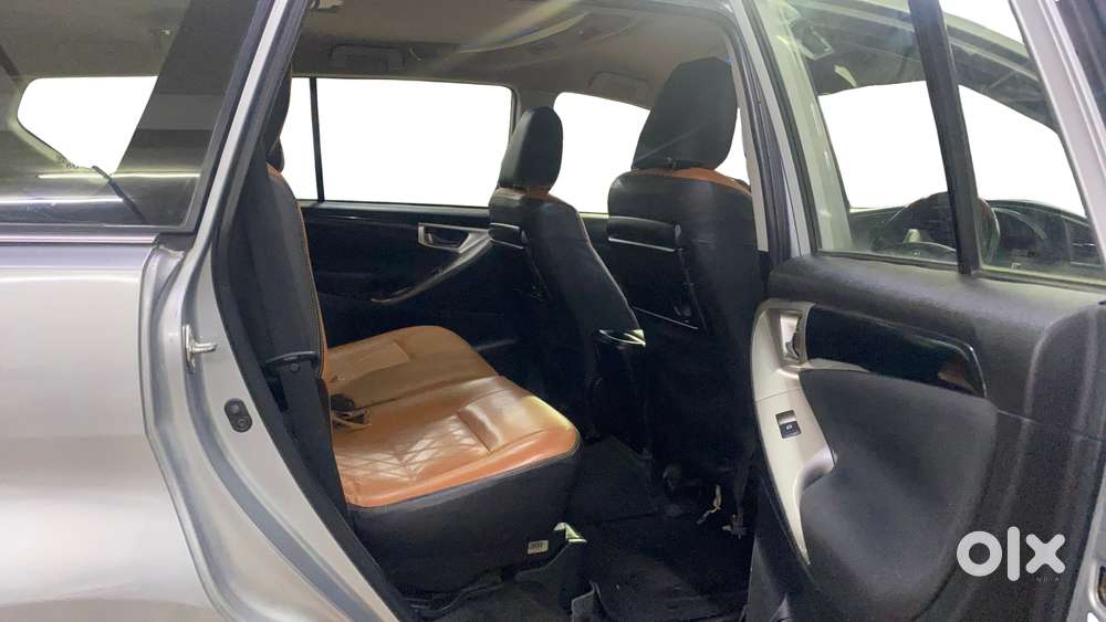 Toyota Innova Crysta [2020-ongoing] 2.4 Vx 8 Str, 2021, Diesel