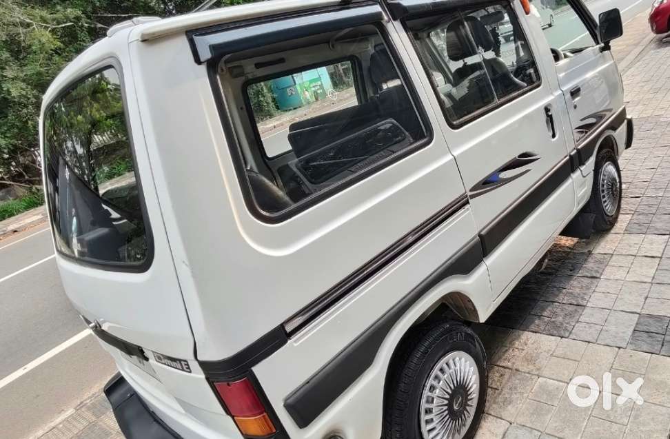 Maruti Suzuki Omni 8 Seater, 2013, Petrol