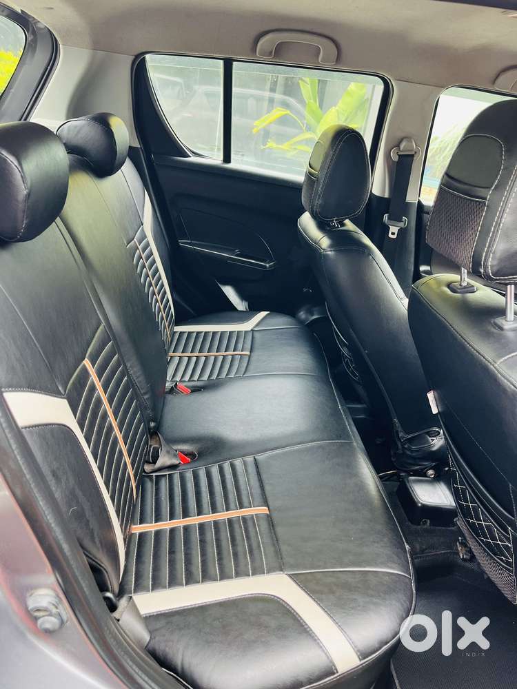 Maruti Suzuki Swift Vxi Optional, 2017, Petrol