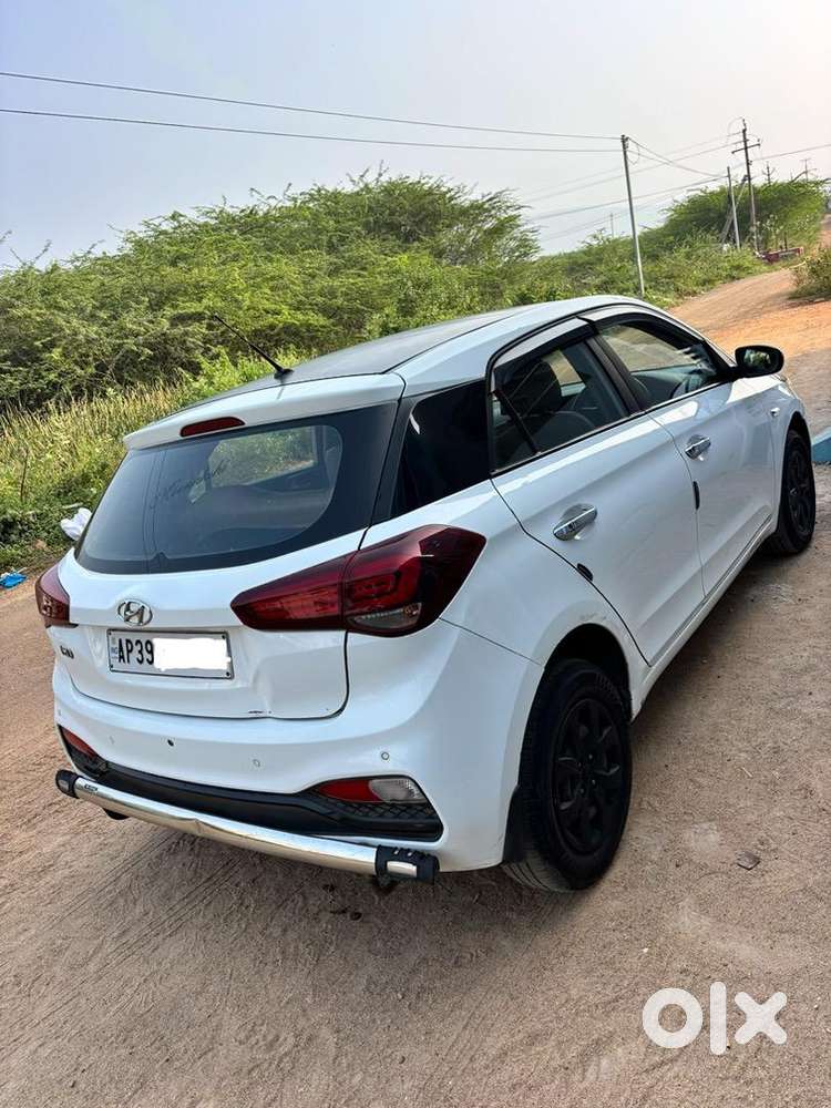 Hyundai I20 2020 Petrol Showroom Track