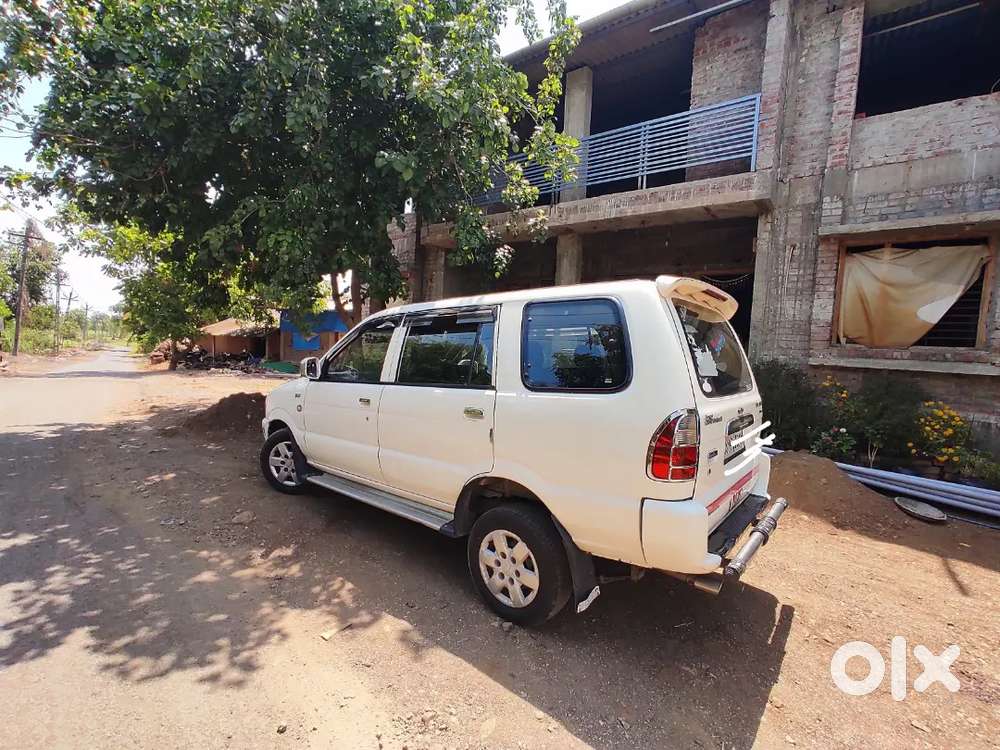 Chevrolet Tavera Neo 2015