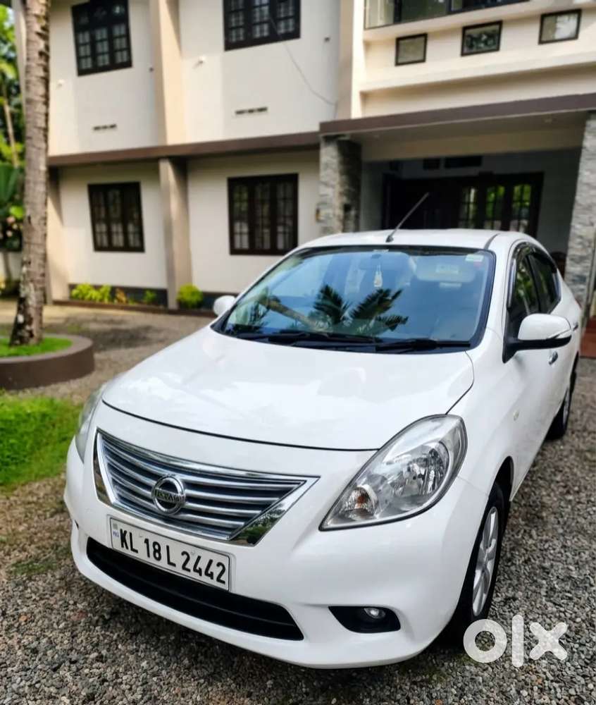 Nissan Sunny 2013