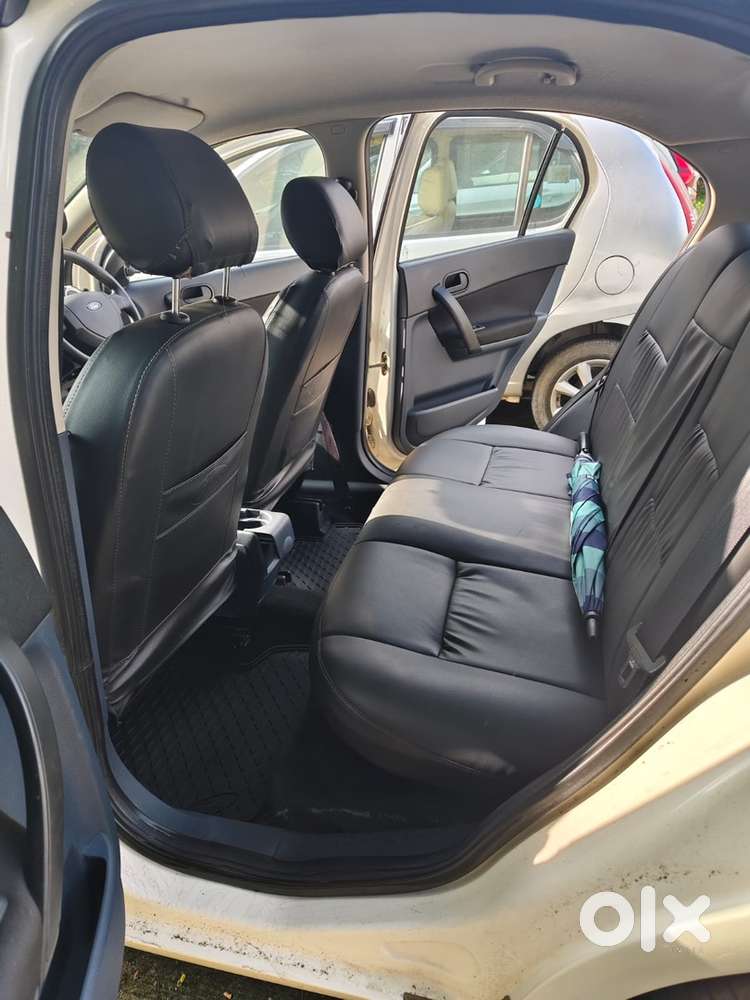 Ford Classic Titanium 2015