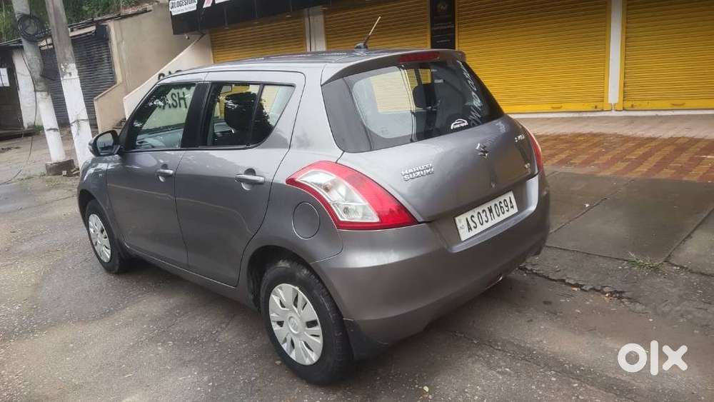 Maruti Suzuki Swift Vxi, 2012, Petrol