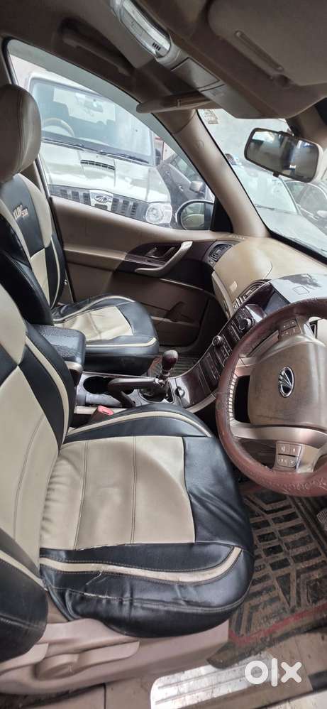 Mahindra Xuv500 W6 At, 2015