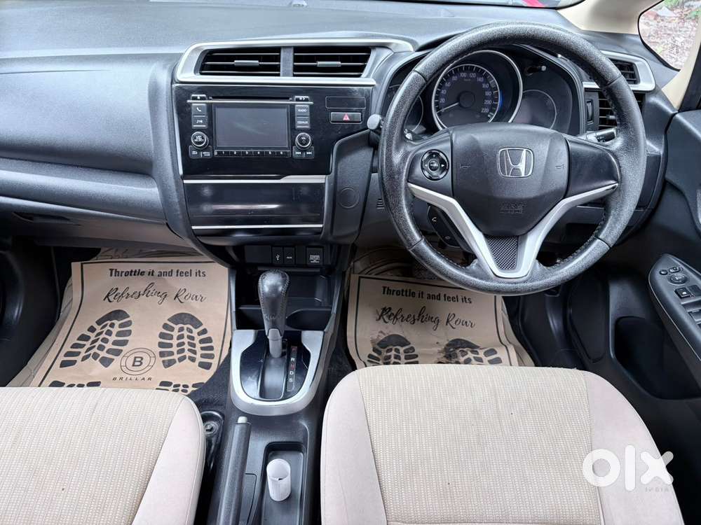 Honda Jazz V Automatic, 2016, Petrol