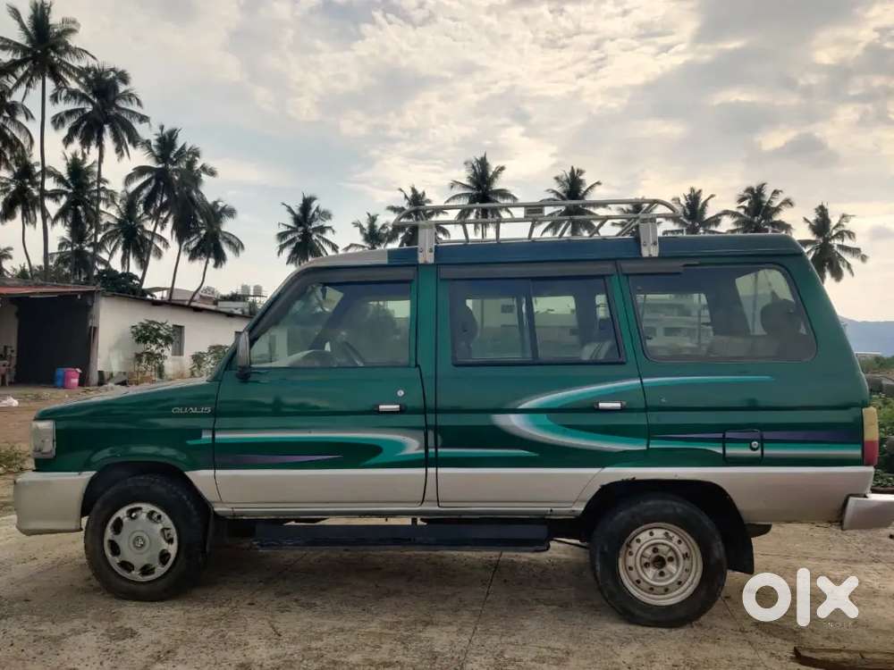 Toyota Qualis 2001