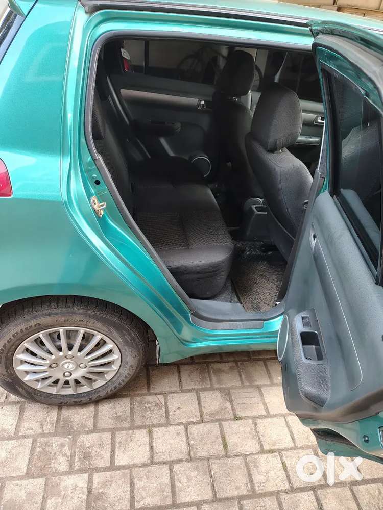 Maruti Suzuki Swift Vxi