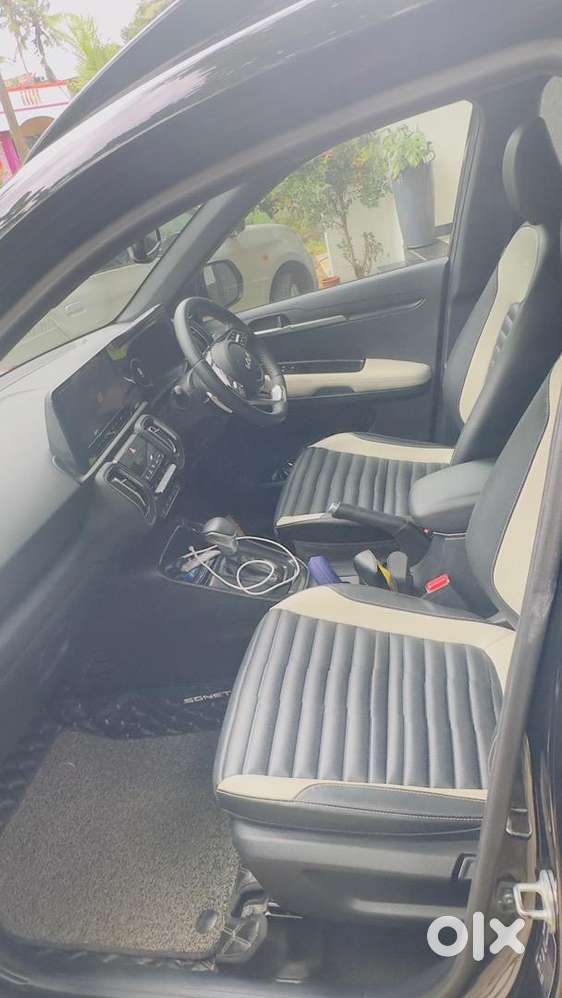 2024 Kia Sonet Gt-line Petrol  18.5k Km  Free Kia Service