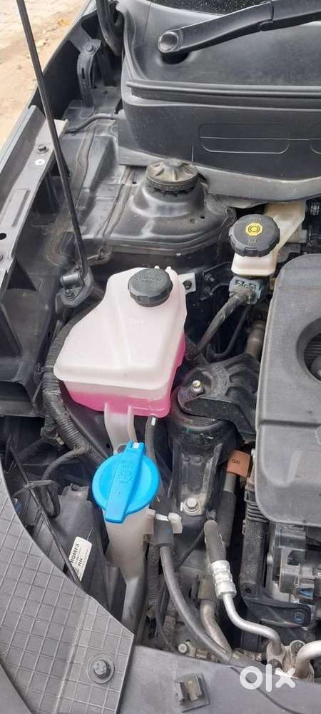 Hyundai Venue 2024 Diesel Well Maintained