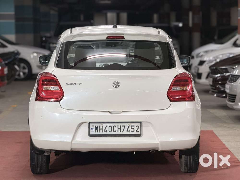 Maruti Suzuki Swift Vxi + Manual, 2022, Petrol