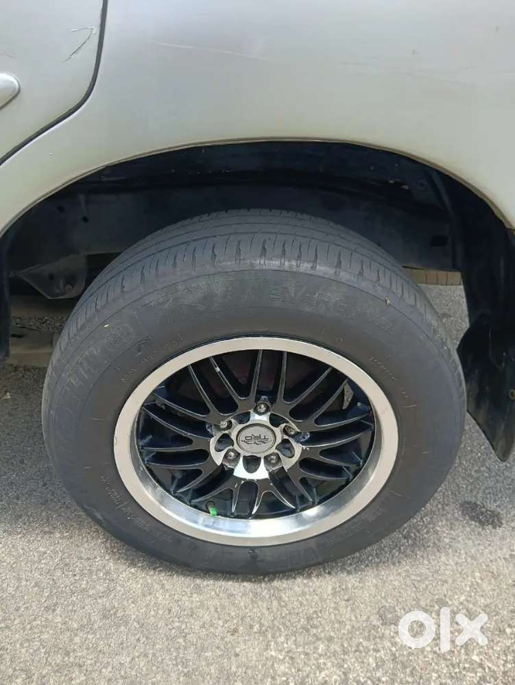 Toyota Innova 2005 Petrol Well Maintained