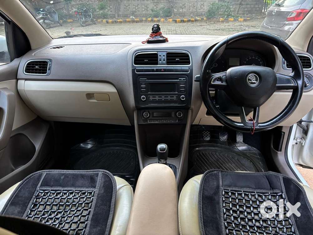 Skoda Rapid Elegance 1.6 Mpfi Mt, 2014, Petrol