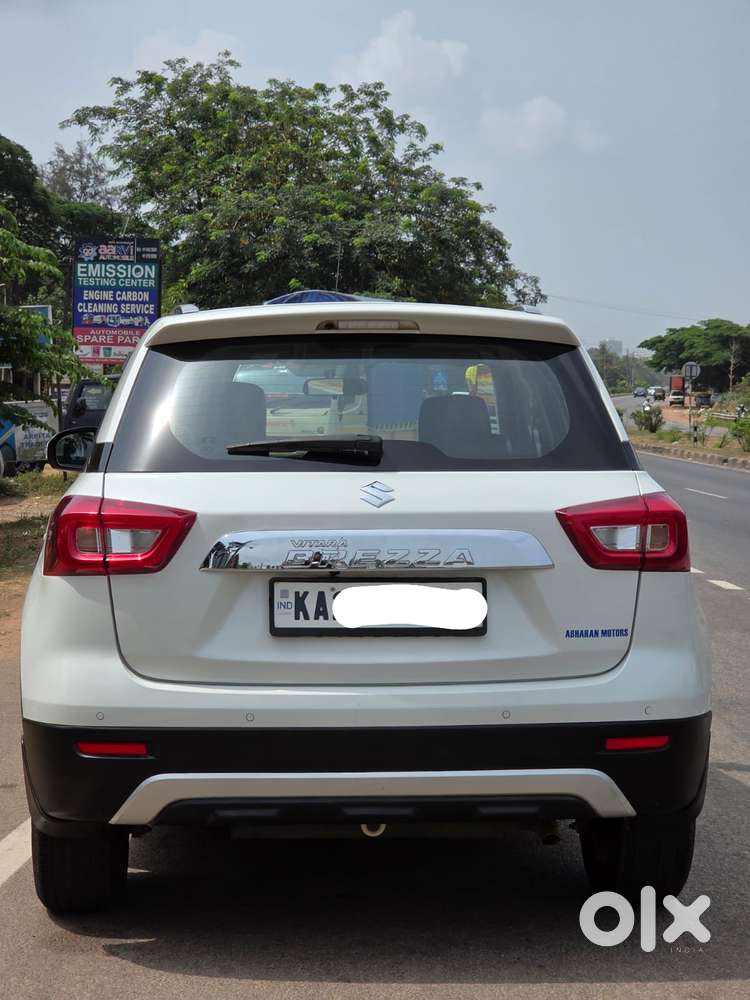 Maruti Suzuki Brezza 1.5 Zxi Smart Hybrid, 2021, Petrol
