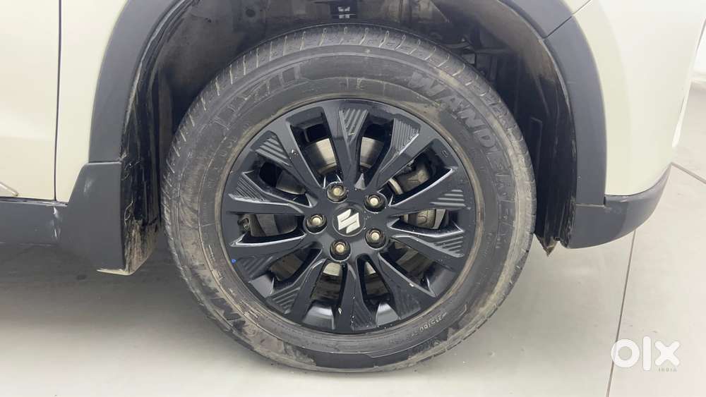 Maruti Suzuki Vitara Brezza 1.5 Zxi At, 2022, Petrol