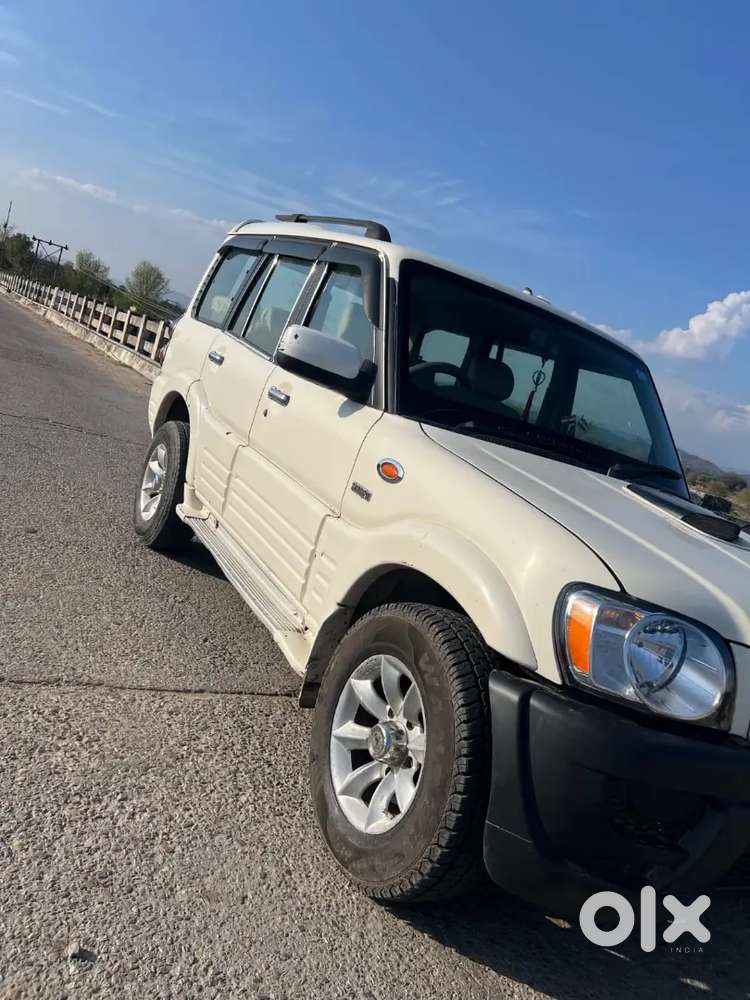 Mahindra Scorpio Classic 2008 Diesel 64000 Km Driven