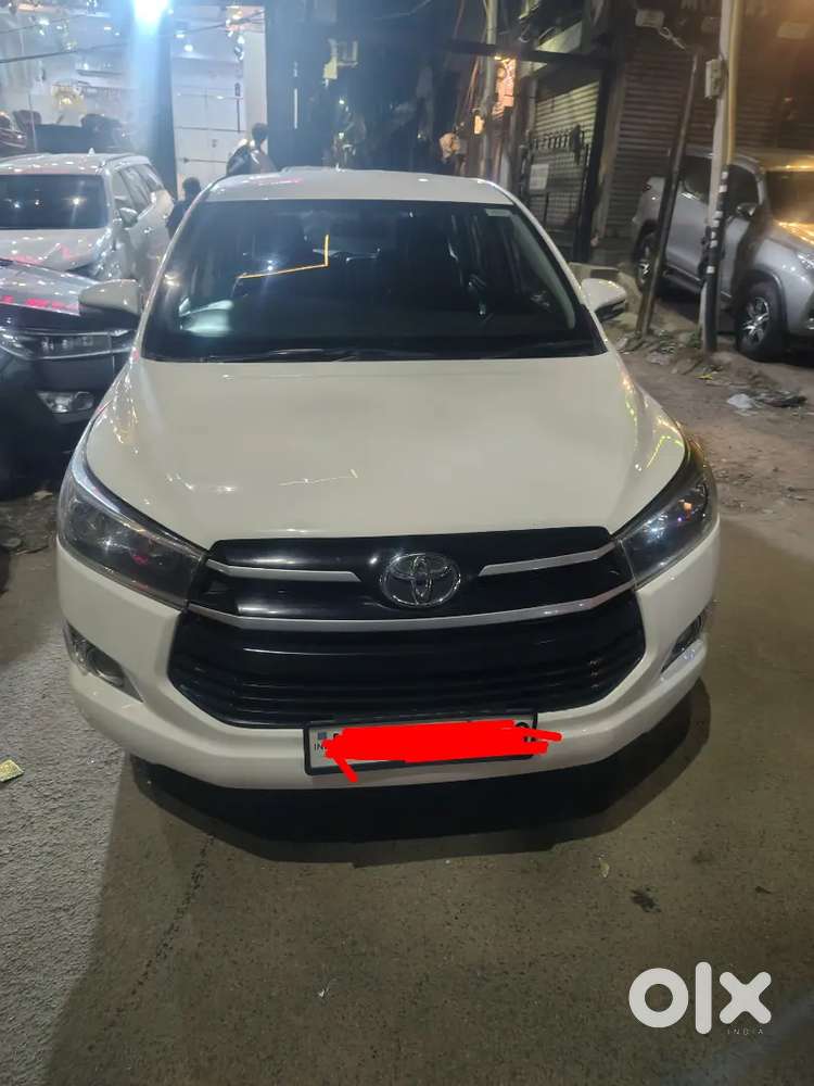 Innova Crysta Well Maintained With Service Record