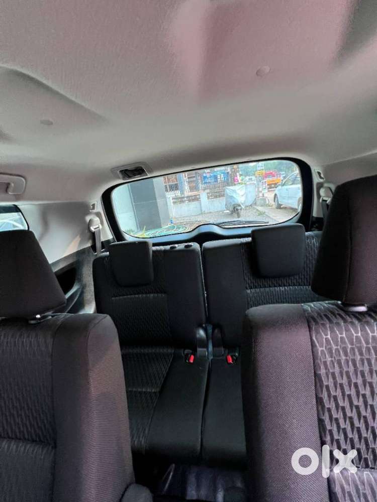 Toyota Innova Crysta 2.4 G Mt, 2022