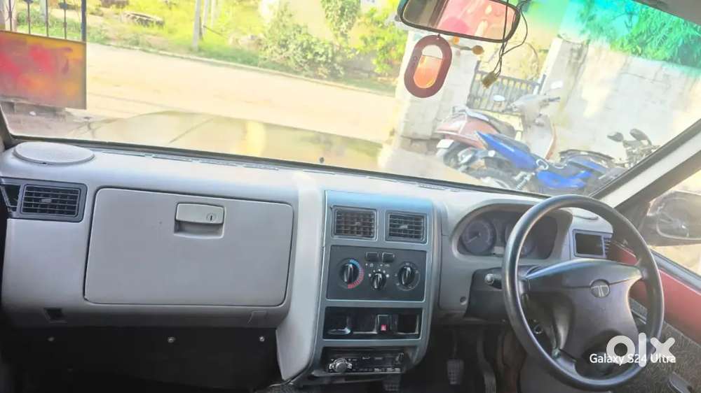 Tata Sumo Gold 2012