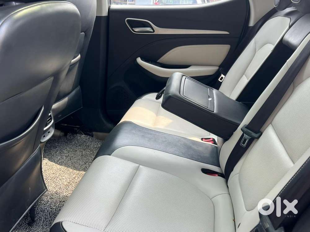 Mg Petrol Car 2023