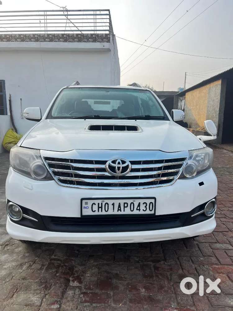 Toyota Fortuner Diesel 2012