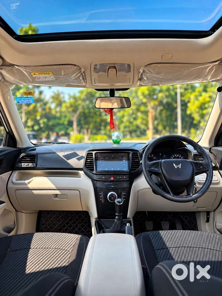 Mahindra Xuv300 W4, 2023, Petrol