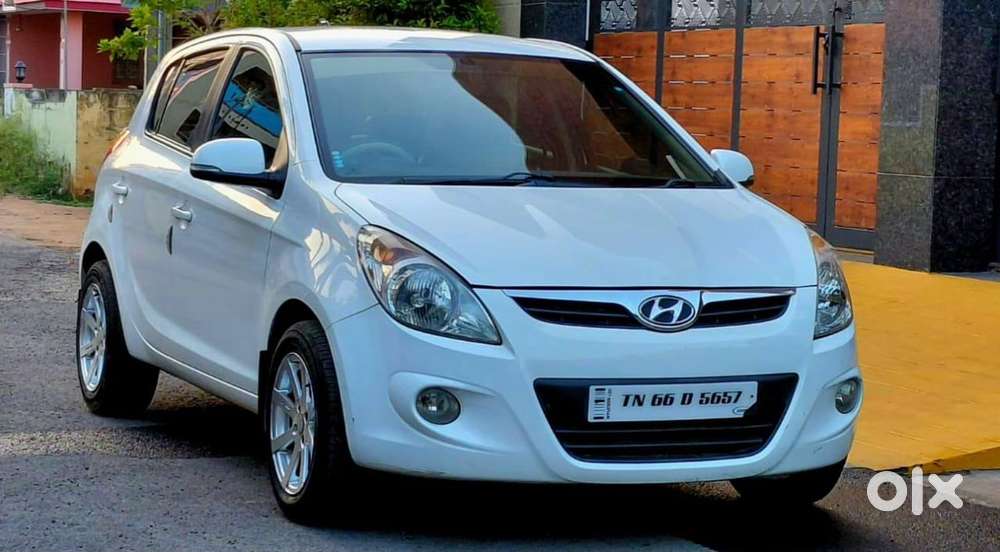 Hyundai I20 Petrol Automatic 2011