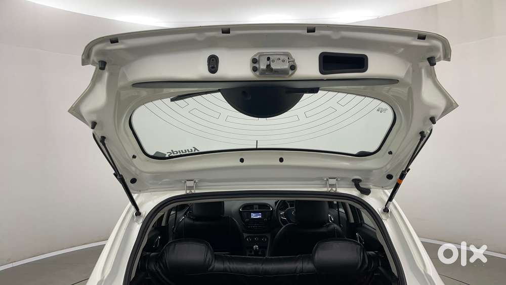 Tata Tiago Xz, 2016, Petrol