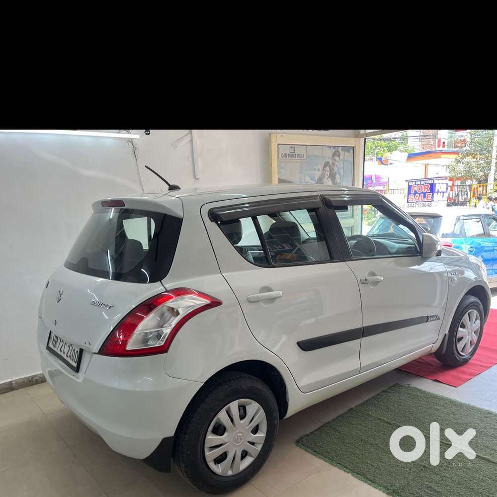 Maruti Suzuki Swift Lxi Option, 2016, Petrol