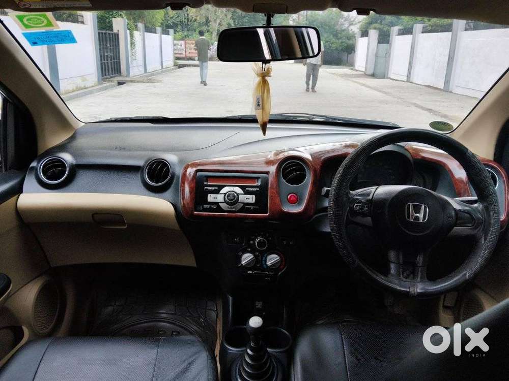 Honda Brio Vx O, 2015