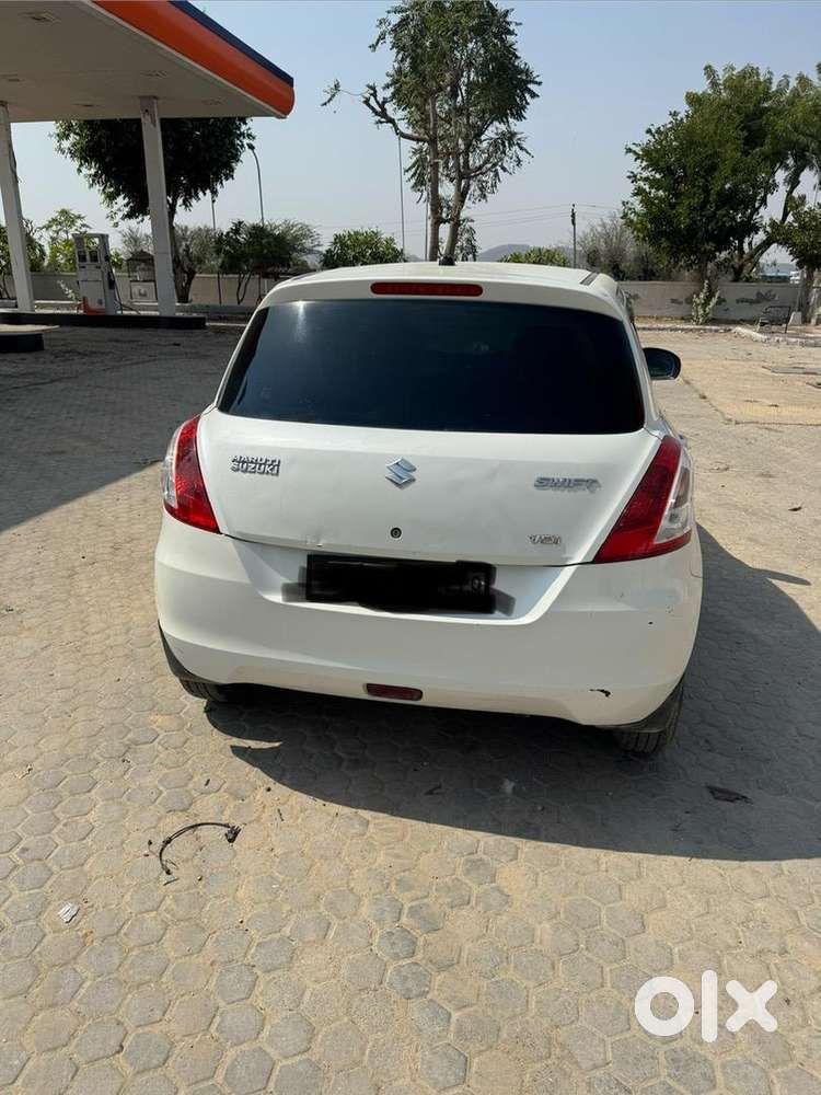 Maruti Suzuki Swift 2013 Diesel 100000 Km Driven