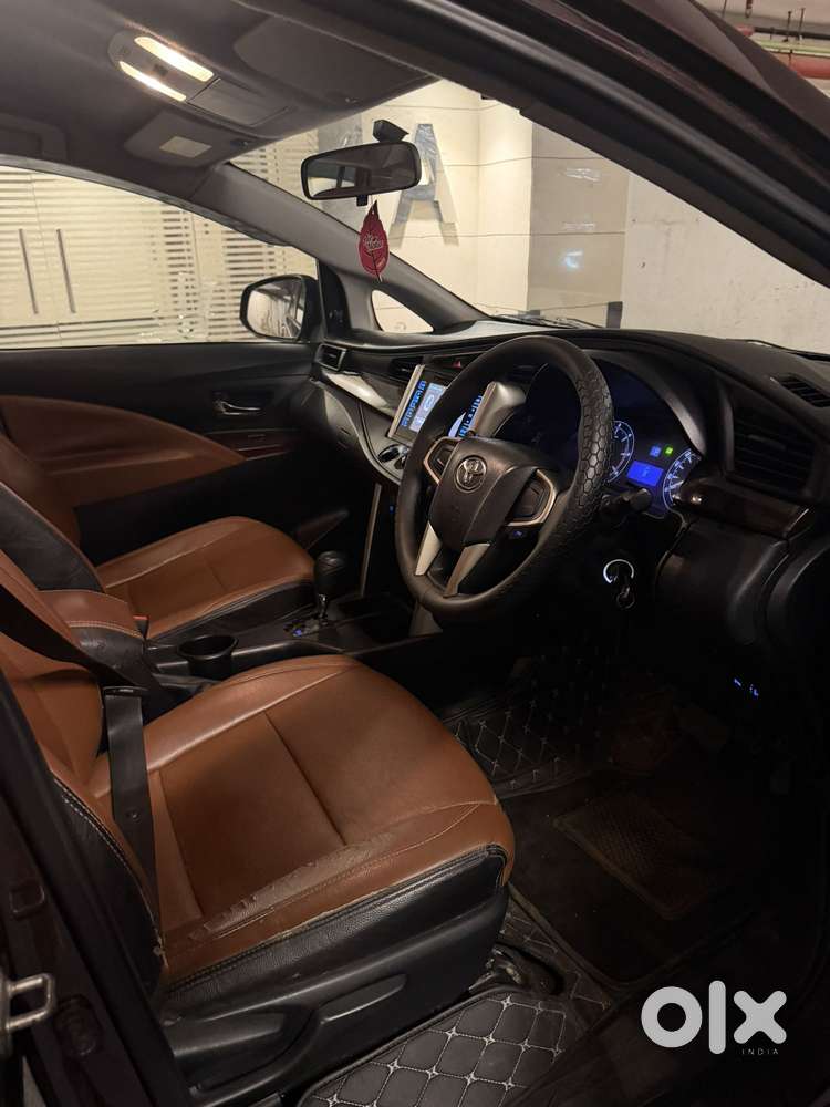 Toyota Innova Crysta 2.8 Gx At 8s, 2017, Diesel
